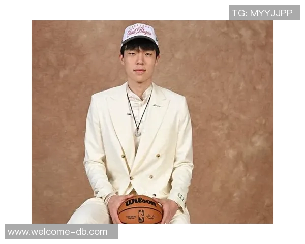 媒体人指出杨瀚森需提升三分投射训练以弥补移动能力短板